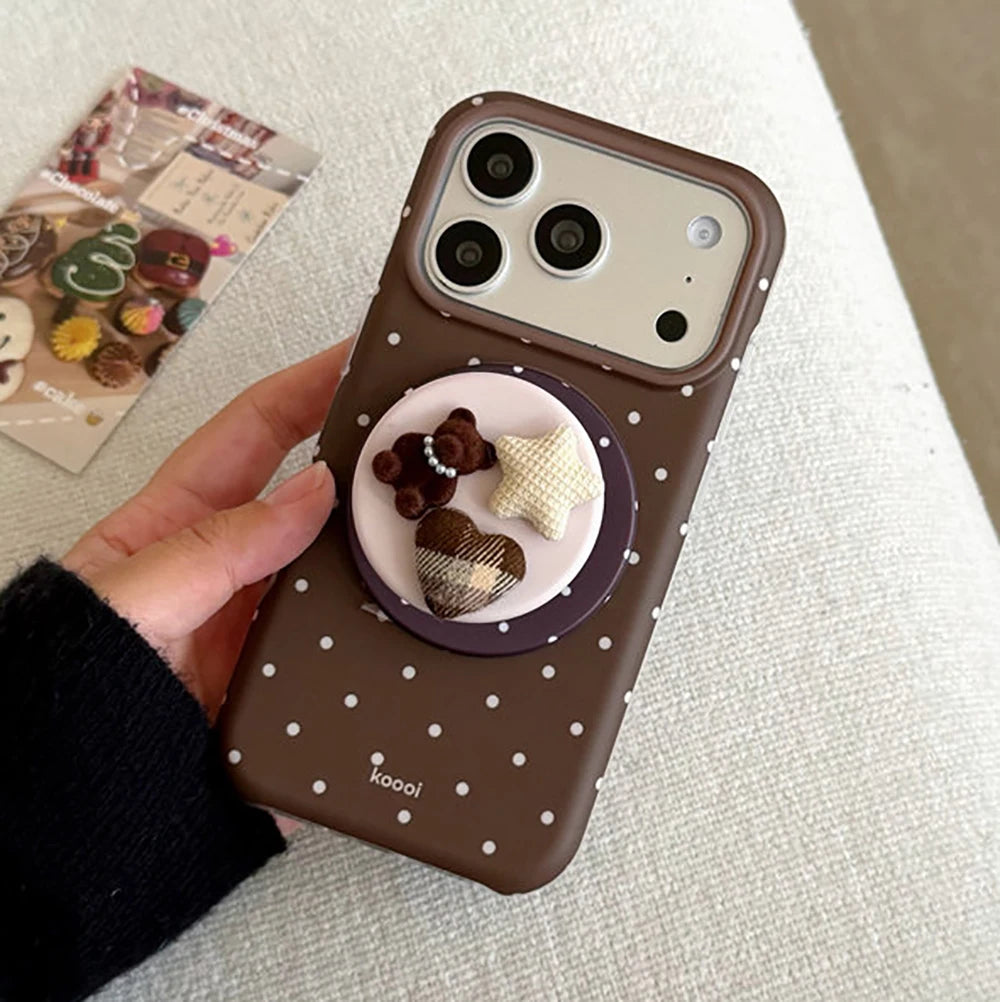 Mocha Dot MagSafe Case