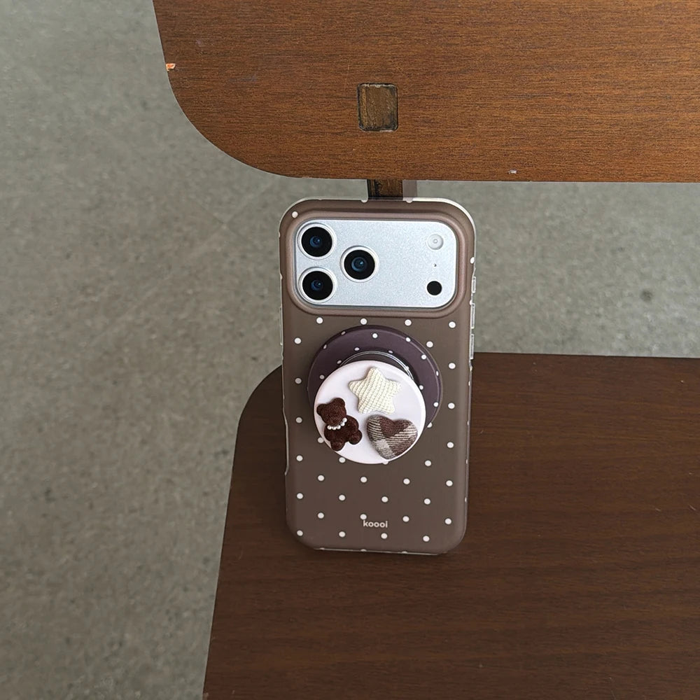 Mocha Dot MagSafe Case
