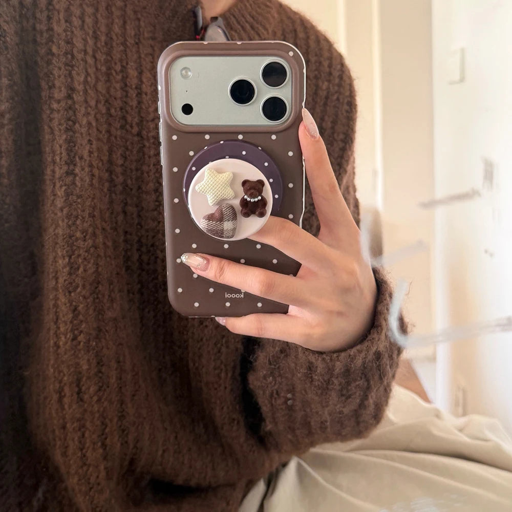 Mocha Dot MagSafe Case