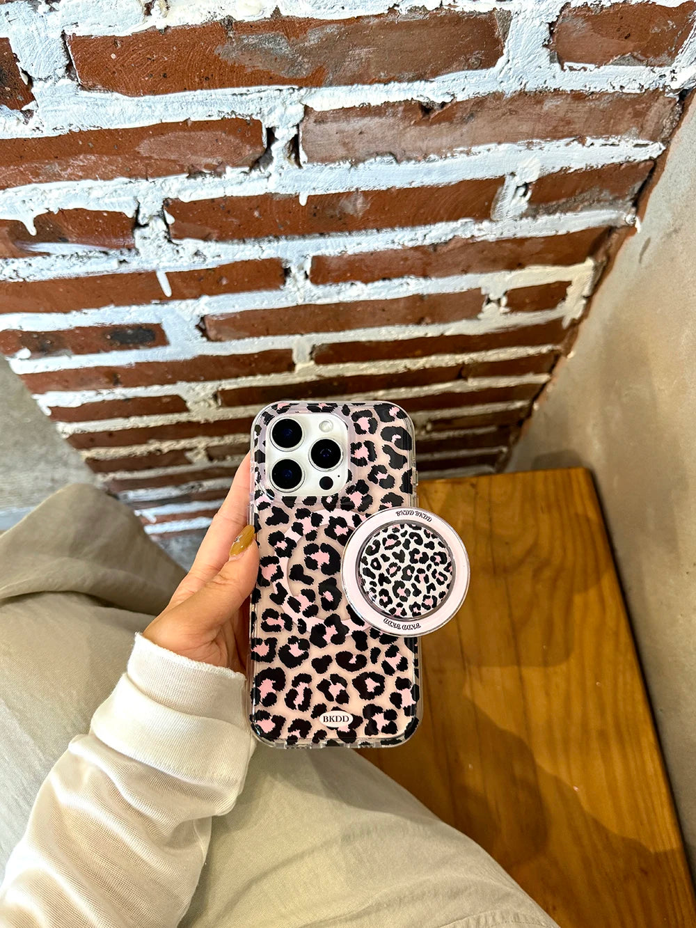 Leopard Ring MagSafe Case