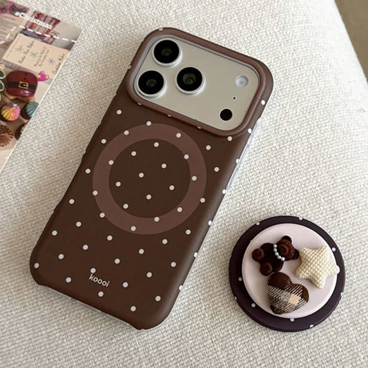 Mocha Dot MagSafe Case
