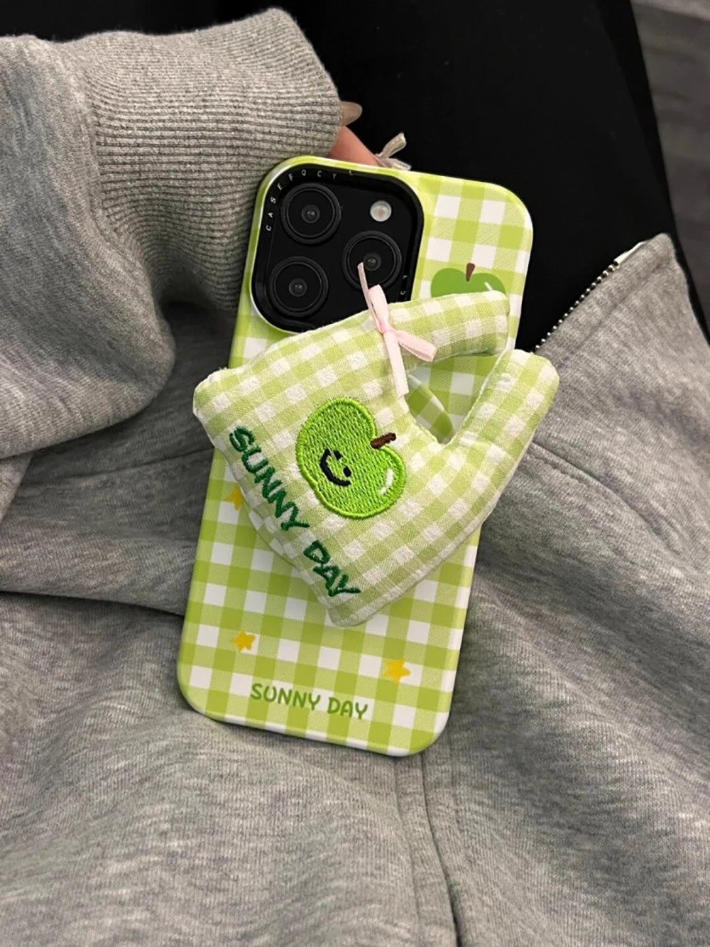 Green Gingham Smile Case