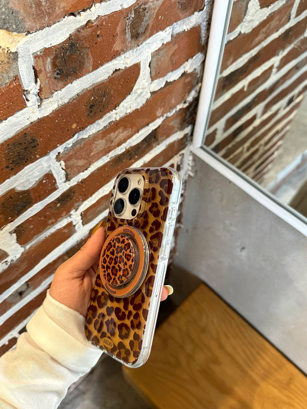 Leopard Ring MagSafe Case