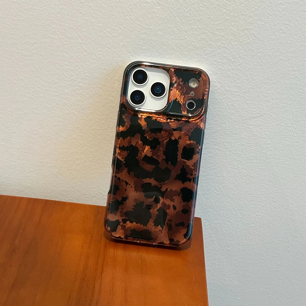 Wild Cocoa Leopard Case
